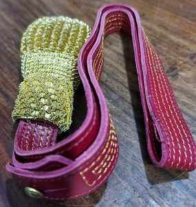 Équipement de défense personnelle personnalisable de haute qualité WOK Bullion Wire Sword Knots avec bracelet en cuir de conception réglable - Product Image 3