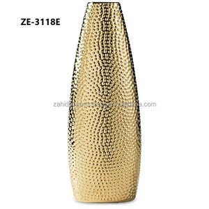 Modern Handmade Brass Floor Vase <b>Gold</b> Finish Decorative Metal Vase for Interior Design - Product Image 3