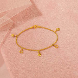 กำไลข้อมือแฟชั่นดีไซน์เก๋ ยืดหยุ่นได้ สีทอง สำหรับผู้หญิง - Product Image 1