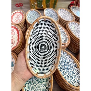 Nouveau plateau en rotin et céramique de haute qualité avec belle assiette à motif de poisson pour le dîner - Product Image 2
