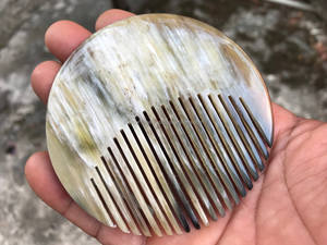 Lampe au sel ronde naturelle sculptée à la main de haute qualité personnalisée avec taille personnalisée pour la décoration intérieure et les cadeaux - Product Image 3