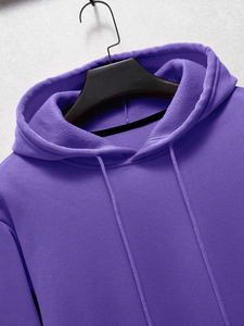 Sudadera con Capucha Personalizada para Hombre, Color Morado, con Bolsillo Canguro, 100% Algodón, Sudadera Lisa Teñida Personalizada - Product Image 5