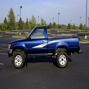 รถยนต์โตโยต้าแลนด์ครุยเซอร์ 4x4 ปี 2015/2016/2021/2022/2025 มือสองสำหรับขาย - รถโตโยต้าแลนด์ครุยเซอร์ 70 ซีรีส์ มือสอง ไมล์น้อย - Product Image 3