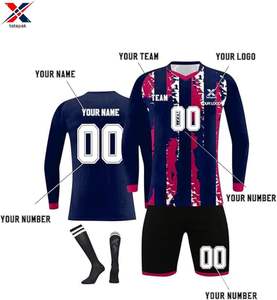 ชุดทีมฟุตบอลน้ำหนักเบาและสวมใส่สบาย เสื้อเจอร์ซีย์โพลีเอสเตอร์ 100% แขนสั้น เนื้อผ้าระบายอากาศได้ดี สำหรับผู้ใหญ่ทุกเพศ รับผลิตแบบ OEM - Product Image 3