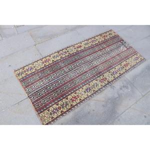 พรมวินเทจสไตล์ตุรกี ขนาด 2.3x4.7 ฟุต พรมขนาดเล็ก พรมขอบสีแดงน้ำเงิน - Product Image 3