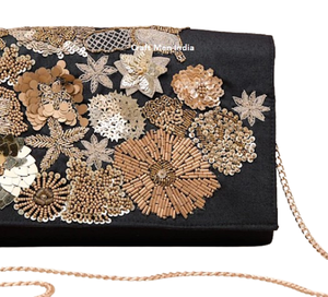 Pochette de soirée perlée à la main avec motif à carreaux abstrait, sac à main élégant pour femme, idéal pour les cadeaux et les événements - Product Image 1