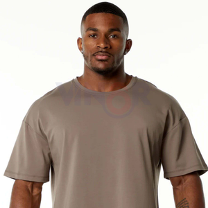 Camiseta de ajuste cuadrado de gran tamaño de calidad premium, hombro caído, cuello simulado, diseño personalizado, tela de punto largo, patrón estampado ligero - Product Image 2