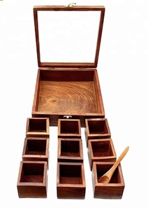 Boîte à épices en bois en forme de cœur-Design écologique avec intérieur doux pour articles délicats - Product Image 3