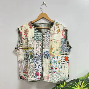 Veste matelassée en coton pour femmes, veste ouverte sur le devant, veste à rayures, veste matelassée vintage faite à la main, nouveau style bohème - Product Image 1