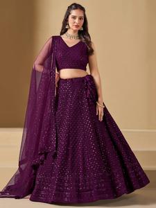 Lehenga choli กับงานเย็บปักถักร้อยหนัก lehenga choli สำหรับงานปาร์ตี้และโอกาสเทศกาล - Product Image 3
