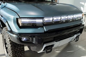 GMC Hummer EV SUV 3X certifié 2024, propre et en bon état, moteur électrique turbo, boîte automatique, intérieur cuir clair, ACC, traction avant, jantes R17 - Product Image 2