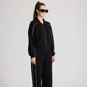 ชุดวิ่งสำหรับผู้หญิงใหม่ประกอบด้วยแจ็กเก็ตคอปกตั้งและกางเกงขากว้างพร้อมรายละเอียดท่อสะท้อนแสงสไตล์หรูหราสำหรับผู้หญิง - Product Image 3