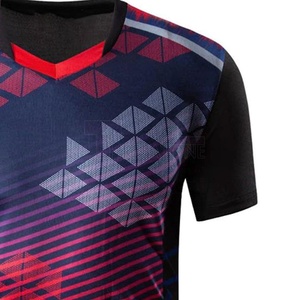 T-shirt sportif coupe classique pour homme 100% coton Tissu haute performance Vêtements actifs polyvalents - Product Image 4