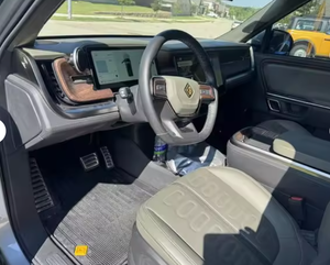 LISTA PARA ENVIAR Camioneta SUV Todoterreno 2024 Gasolina/Petrolio Turbo R19 con Interior Claro y Paquete de Rango Máximo - Product Image 3