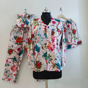 Conjunto de Pijama Clásico ART CRAFT para Mujer, 100% Algodón, Cuello en V, Estampado de Leopardo, Manga Larga, Cierre con Botones, Largo Completo - Product Image 1