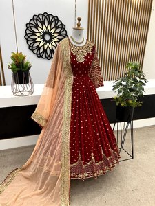 Dernier modèle Tenue salwar pour femmes de taille personnalisée pour mariage Nouveau design Tenue confortable personnalisée de couleur rouge par Surat - Product Image 5