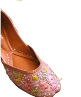 Offre Spéciale qualité supérieure Khussa Jutti pakistanais couleur unie décontracté extérieur Style Punjabi haute qualité femmes à la mode maille