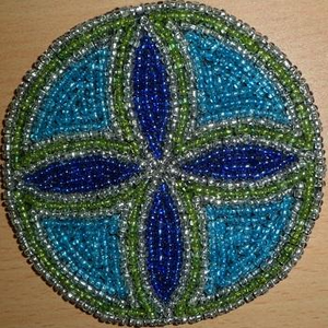 Ensemble de dessous-de-plat et sous-verres en verre perlé, résistants à la chaleur, écologiques, personnalisés, de haute qualité, sérigraphiés et artistiques, pour la vente en gros - Product Image 3