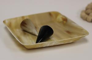 Bandeja de cuerno de buey de alta calidad, tamaño personalizable hecho a medida, bandeja de técnica pulida para servir cuerno antiguo Real de Muawiyah Handicraft - Product Image 6