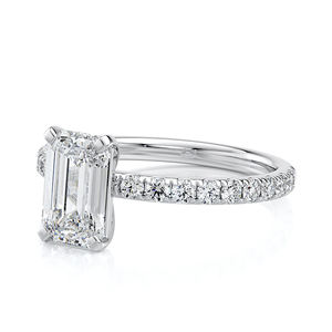 Anillo de Compromiso Solitario de Lujo con Diamante Cultivado en Laboratorio con Corte Esmeralda de 1.50 CTW, Banda Pavé, Oro Sólido de 14K, Chapado en Rodio, Certificado IGI - Product Image 2