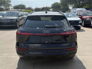 Audi Q8 e-tron quattro Premium 2024 Eléctrico Refinado y Potente, Disponible para la Venta - Product Image 2