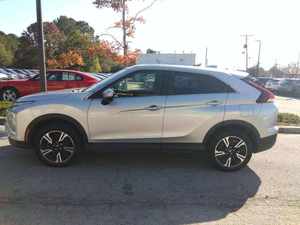 Véhicule d'occasion 2023 Eclipses Cross SE 4 portes SUV AWD (1.5L 4 cylindres Turbo CVT) Sans accident En bon état - Product Image 4