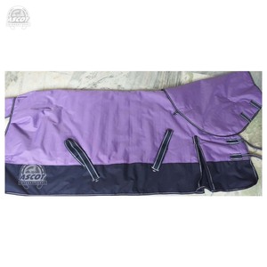 Venta al por mayor de alfombras de invierno para caballos 100% de alta calidad 600 D ripstop con Cruz surcingle 2 correas para las piernas conjunto de capucha para el cuello - Product Image 6