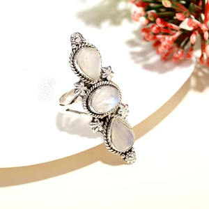 แหวนพลอยมูนสโตนสีสะดอย925เงินสเตอลิงดีไซน์โดดเด่นขายส่งจำนวนมาก - Product Image 2