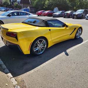 CLEAN 2019 Che-v-rolet Cor-v-ette Stin_gray 3LT Convertible RWD - Product Image 3