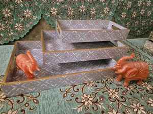 Luxury Wood Printed <b>Tray</b> Set with Polished Finish for Stylish Food Beverage Serving Checkered Design Birthday Baptism Occasions - Product Image 3