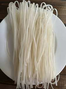 Vente en gros de nouilles de riz vietnamiennes, fabrication d'usine, nouilles de pho, vermicelles séchés, OEM, emballage sous vide, durée de conservation de 24 mois, prix bas - Product Image 2