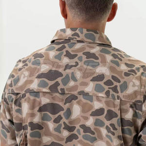 Camisa con botones de pesca para hombre Material ligero transpirable respetuoso con el medio ambiente con UPF 50 + diseñado para uso al aire libre de verano - Product Image 5