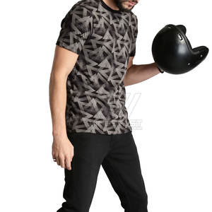 Diseño único 100% algodón Loose Fit Impreso Sublimación Camiseta para hombres Venta al por mayor Sublimación personalizada Hombres Camiseta - Product Image 4