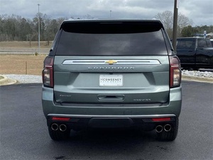 Chevrolet Suburban Premier Usada de 2023 - Product Image 2