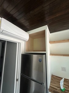 Nueva Casa Contenedor Rectangular de 40 Pies, Construida a Medida, con Energía Integrada y Espacio Preparado para Uso como Oficina/Cabina Moderna - Product Image 2