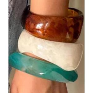 Wholesale Premium Quality Handmade Resin Bangles with Smooth Finish Bright Color Design Fashion Jewelry for Women and Daily Wear - Product Image 2