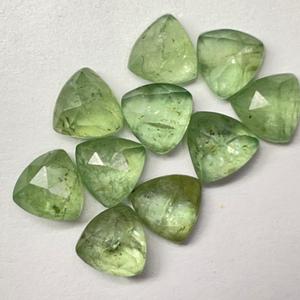 Piedras de cianita verde natural, trillones cortados a granel sueltos para equilibrio de Chakra, joyería de curación espiritual, colgantes, anillos, piedras de nacimiento - Product Image 4