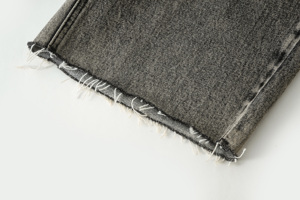 Pantalones cortos de mezclilla desgastados hasta la rodilla de verano para hombres - Product Image 3