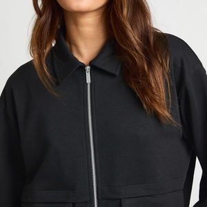 Sweat-shirt pour femmes avec fermeture éclair pour les acheteurs en gros, avec poches cargo et logo personnalisable, manches longues, service OEM - Product Image 3