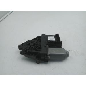 มอเตอร์กระจกไฟฟ้าด้านหน้าขวา VOLKSWAGEN Touran รุ่นที่ 3 (10>15) รหัส 1T0959702SZ0B - Product Image 1