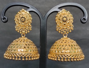 ชุดต่างหูทำจากอินเดียแบบดั้งเดิมเครื่องประดับต่างหูชุบทอง22CT สำหรับผู้หญิงที่สวมใส่โดยผู้ส่งออก - Product Image 4