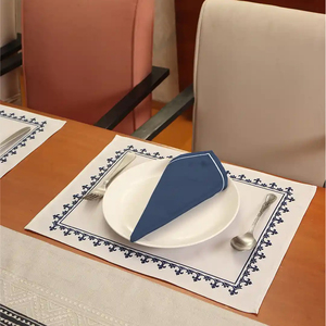Napperons en coton avec logo personnalisé du fournisseur indien, accessoires de table à manger élégants et résistants à la chaleur - Product Image 2