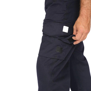 Pantalon de travail Cargo pour hommes sur mesure avec impression de logo pantalon durable à plusieurs poches pour la construction, vêtements d'extérieur et industriels - Product Image 3