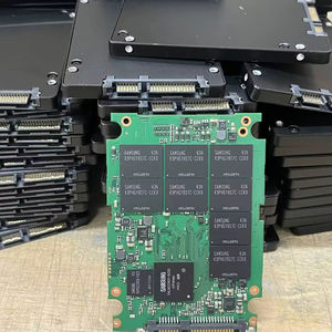 Disque dur NVMe de stockage spécifique 19,2 To, modèle 01EK231, numéro d'étagère d'origine 01YM584 avec solution de dissipation thermique complète - Product Image 1