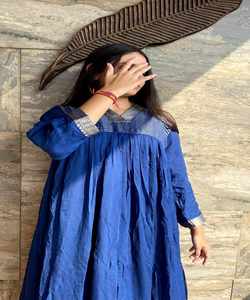 Fusion de mode: Style pakistanais Salwar Kameez - Fusion de styles traditionnels et modernes, créant une mode chic et élégante - Product Image 5