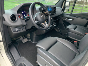 Mercedes-Benz Sprinter 3500XD Usado del 2021 - Product Image 2