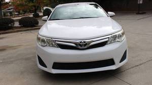 2012 soigneusement utilisé pour Camry LE 4D automatique Turbo cuir R16 coupé - Product Image 4