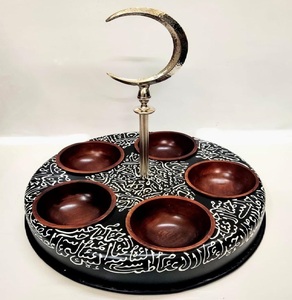 Support en métal au design arabe avec bols en bois et design lune fabriqué en métal et bois 100% bol de date sans danger pour les aliments bols à bonbons - Product Image 1