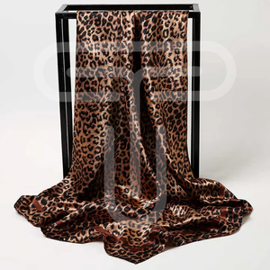 Écharpes en soie longues et carrées de luxe personnalisées avec logo imprimé, bandanas multifonctionnels pour femmes, motifs à pois, unis, à carreaux et à rayures, nœuds – Ventes Flash - Product Image 2