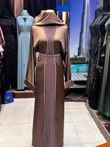 Belle Abaya noire de Dubaï pour femmes Kaftan de travail à la main Vêtements et accessoires islamiques traditionnels conçus pour les musulmans - Product Image 2